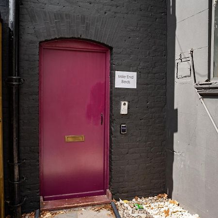 Хостел Mile End Beds Лондон Экстерьер фото
