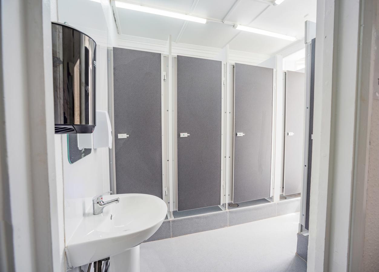 Хостел Mile End Beds Лондон Экстерьер фото