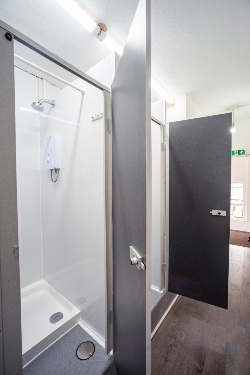 Хостел Mile End Beds Лондон Экстерьер фото