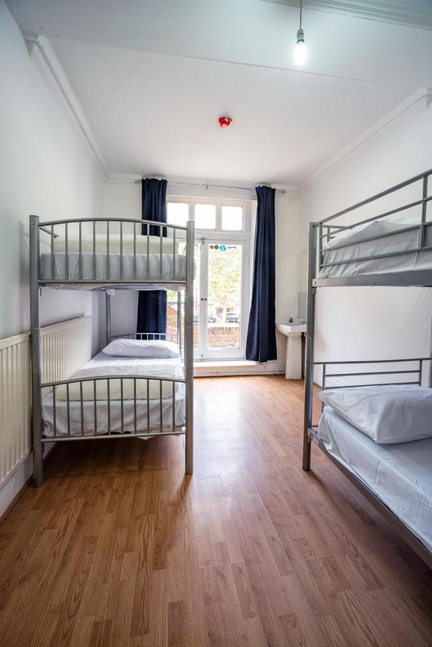 Хостел Mile End Beds Лондон Экстерьер фото