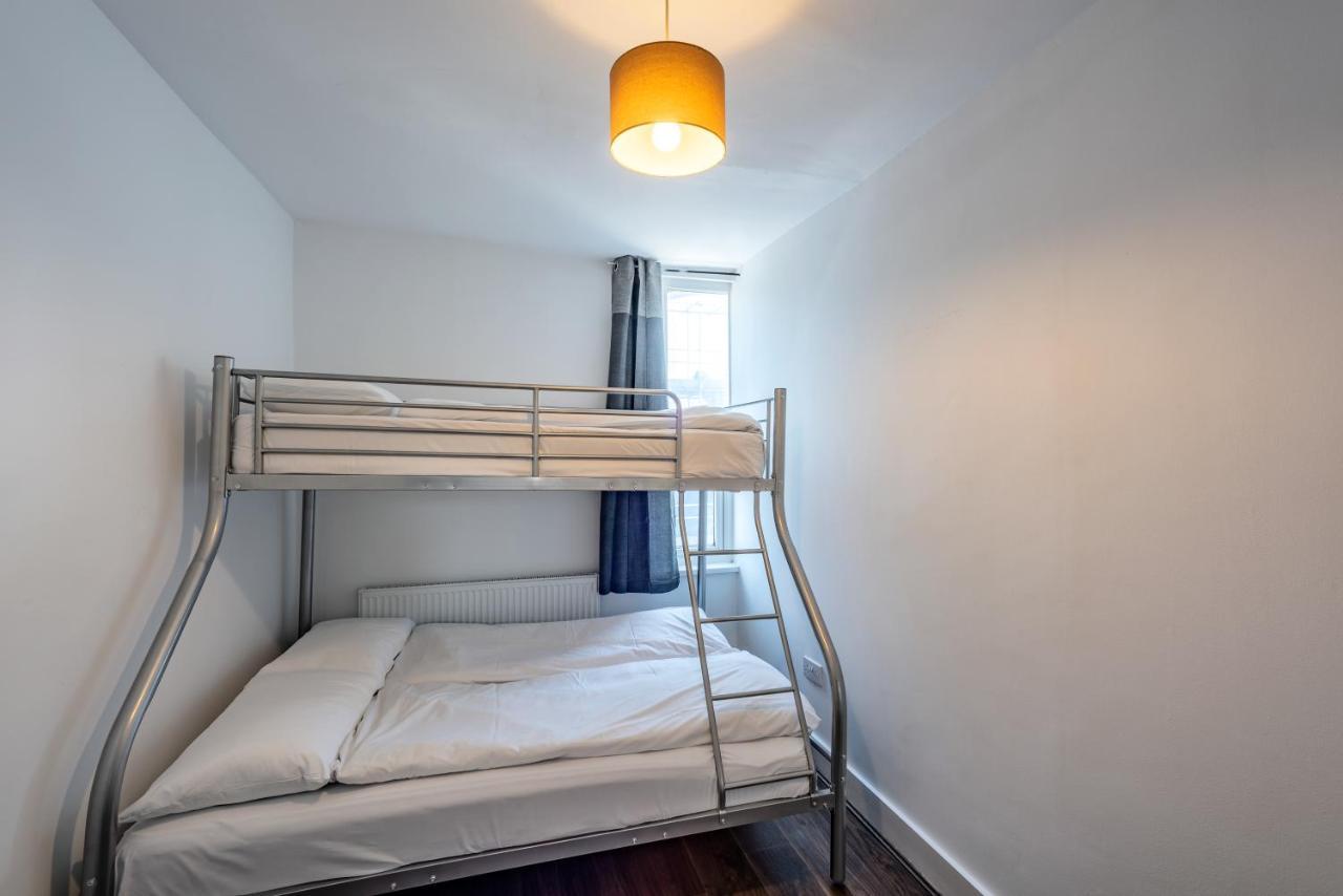 Хостел Mile End Beds Лондон Экстерьер фото